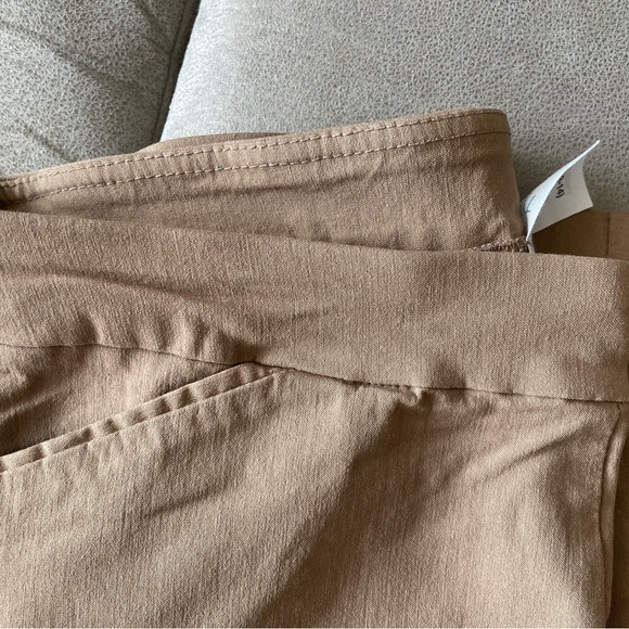 Capris - Picture 2 of 3